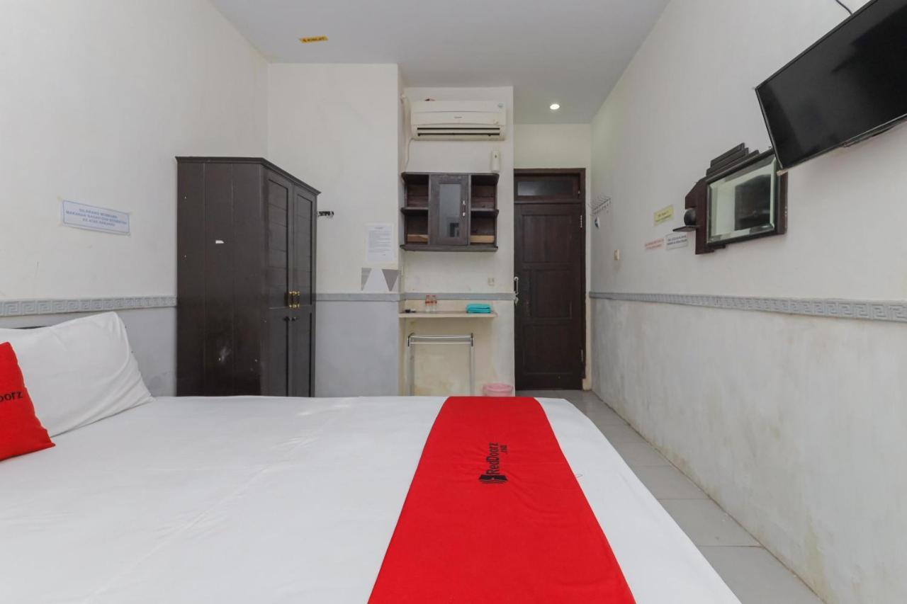 Reddoorz Near Stasiun Malang Kota Lama 2 Bagian luar foto