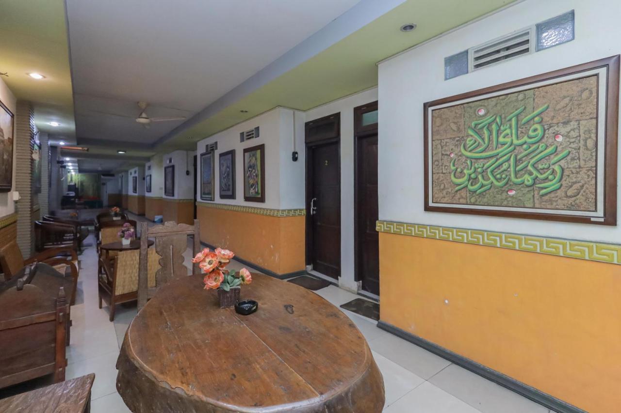 Reddoorz Near Stasiun Malang Kota Lama 2 Bagian luar foto
