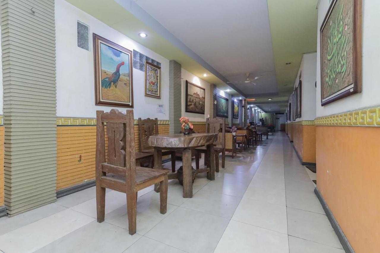 Reddoorz Near Stasiun Malang Kota Lama 2 Bagian luar foto